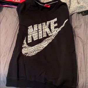 Nike crewneck